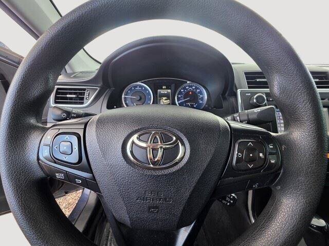 2017 Toyota Camry in Mesa, AZ 85212 - 18061327 22