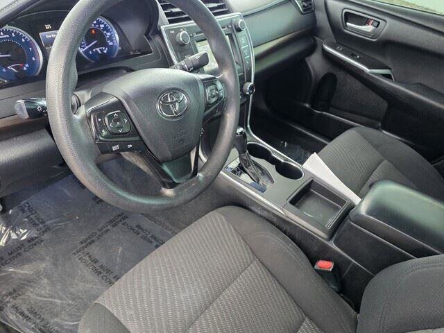 2017 Toyota Camry in Mesa, AZ 85212 - 18061327 14