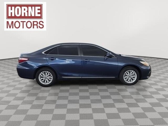 2017 Toyota Camry in Mesa, AZ 85212 - 18061327 9