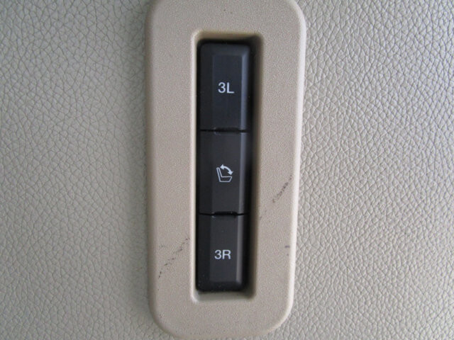 2016 Lincoln Navigator L in Tampa, FL 33604-6914 - 18061331 12