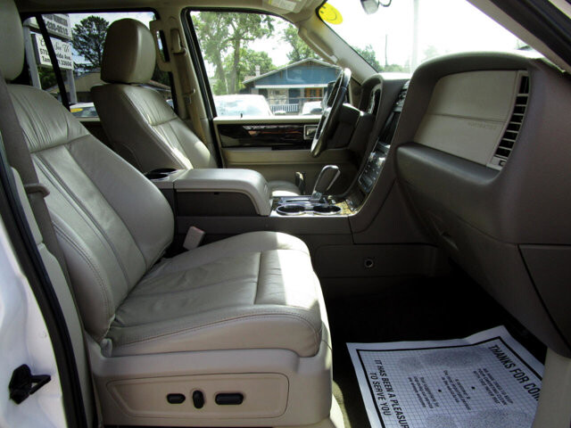 2016 Lincoln Navigator L in Tampa, FL 33604-6914 - 18061331 8