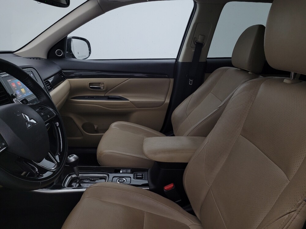 2018 Mitsubishi Outlander in Tampa, FL 33619 - 18061336 17