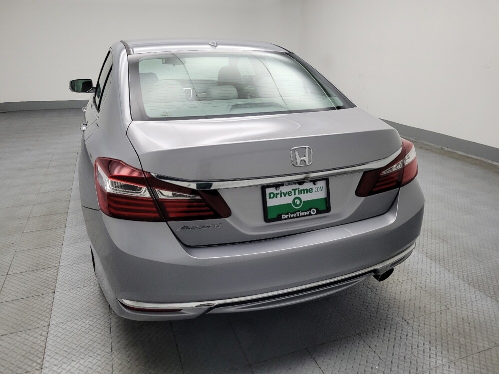 2016 Honda Accord in Lombard, IL 60148 - 18061442 6