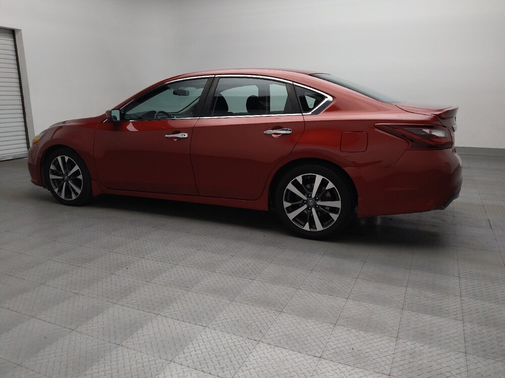 2017 Nissan Altima in Fort Worth, TX 76116 - 18061450 3