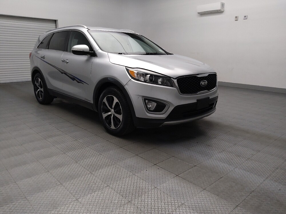 2018 Kia Sorento in Round Rock, TX 78664 - 18061526 13