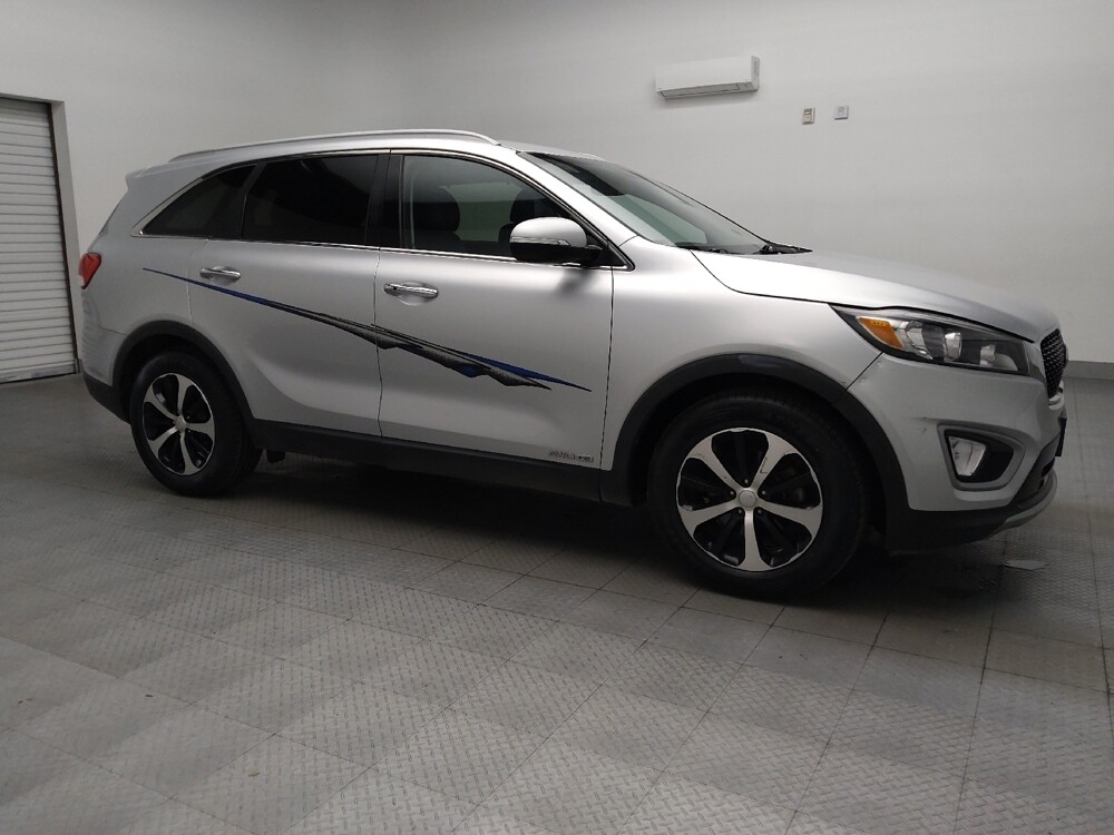 2018 Kia Sorento in Round Rock, TX 78664 - 18061526 11