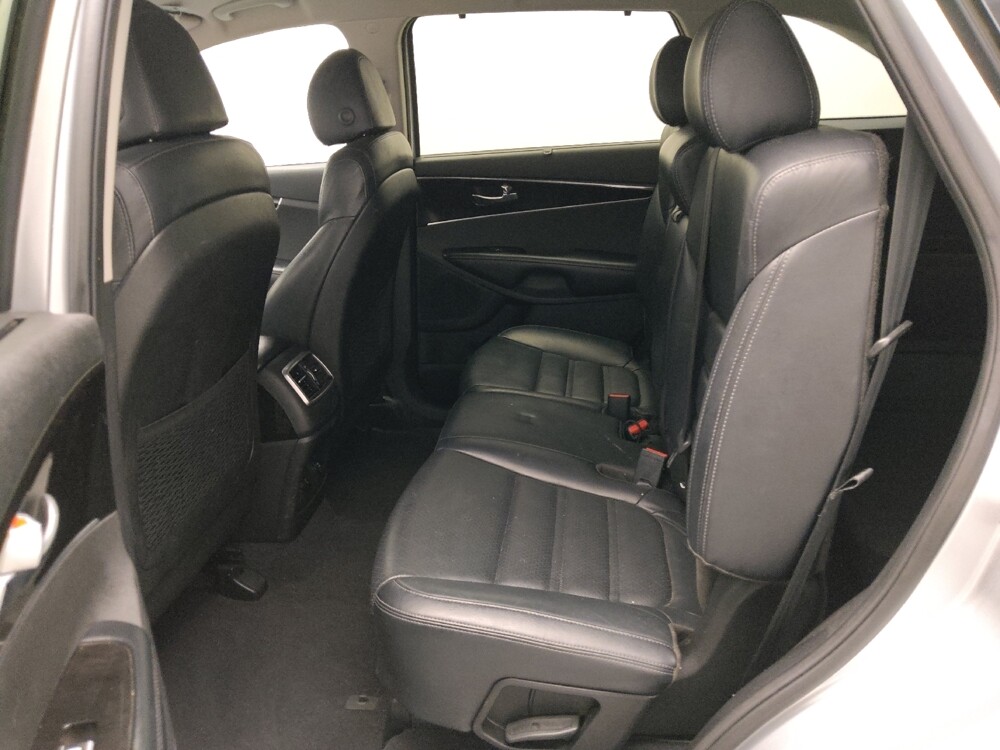2018 Kia Sorento in Round Rock, TX 78664 - 18061526 18