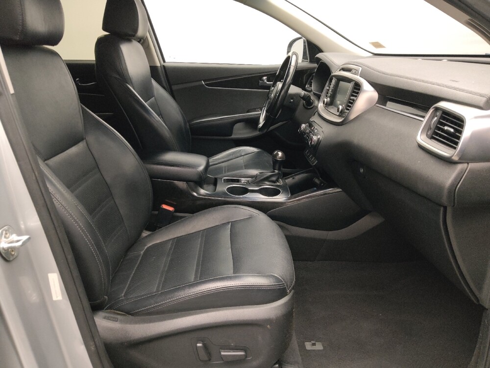 2018 Kia Sorento in Round Rock, TX 78664 - 18061526 19