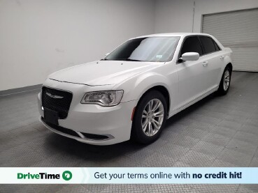 2017 Chrysler 300 in Montclair, CA 91763