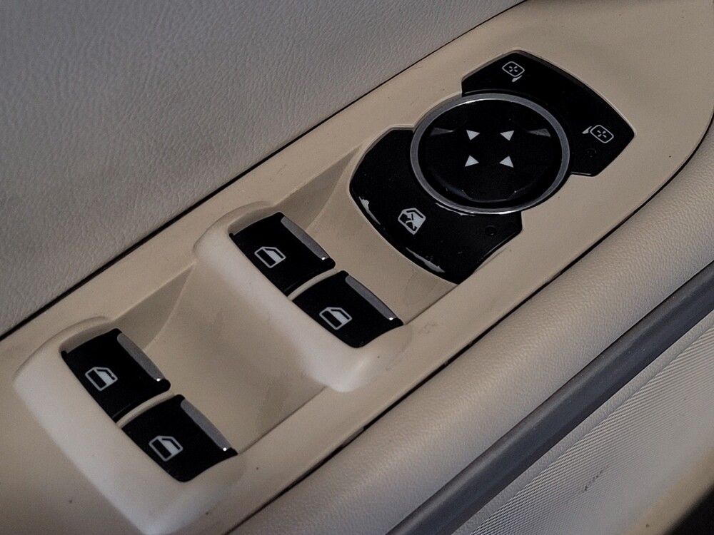 2016 Lincoln MKZ in Jacksonville, FL 32210 - 18061642 27