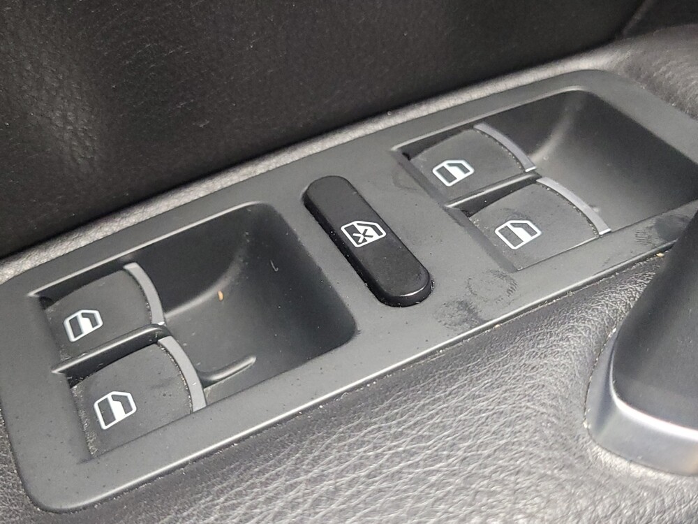 2016 Volkswagen Passat in Greenville, NC 27834 - 18061658 27