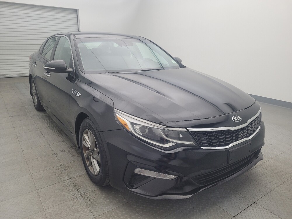 2019 Kia Optima in Live Oak, TX 78233 - 18061674 13