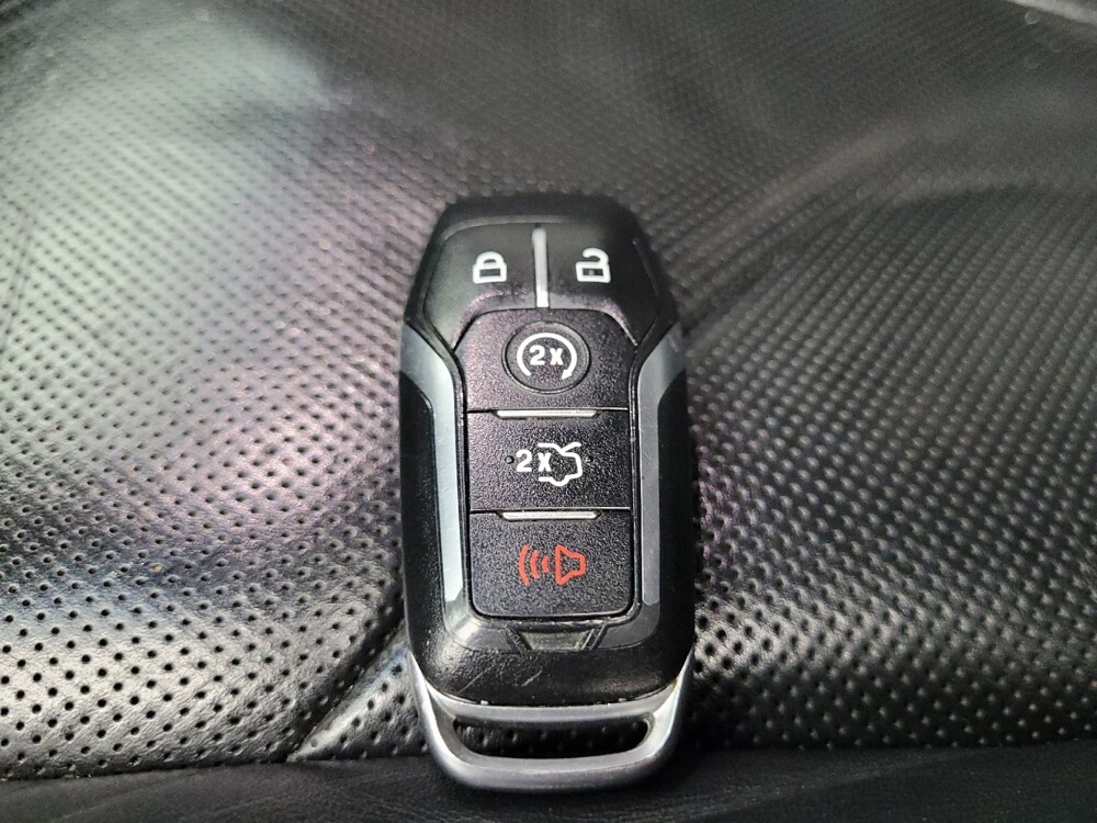 2018 Lincoln MKX in Taylor, MI 48180 - 18061721 32