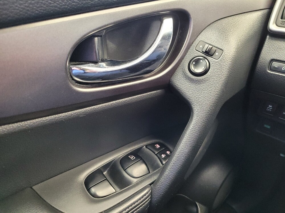 2016 Nissan Rogue in Toledo, OH 43617 - 18061729 27