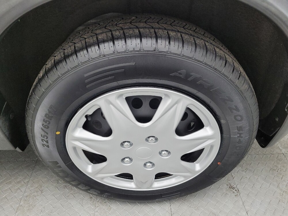 2016 Nissan Rogue in Toledo, OH 43617 - 18061729 31