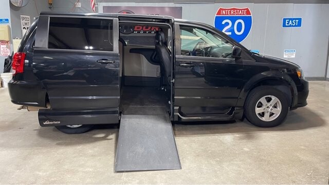 2013 Dodge Grand Caravan in Conyers, GA 30094 - 18061821 7