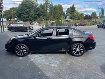 2013 Chrysler 200 in Mount Vernon, WA 98273