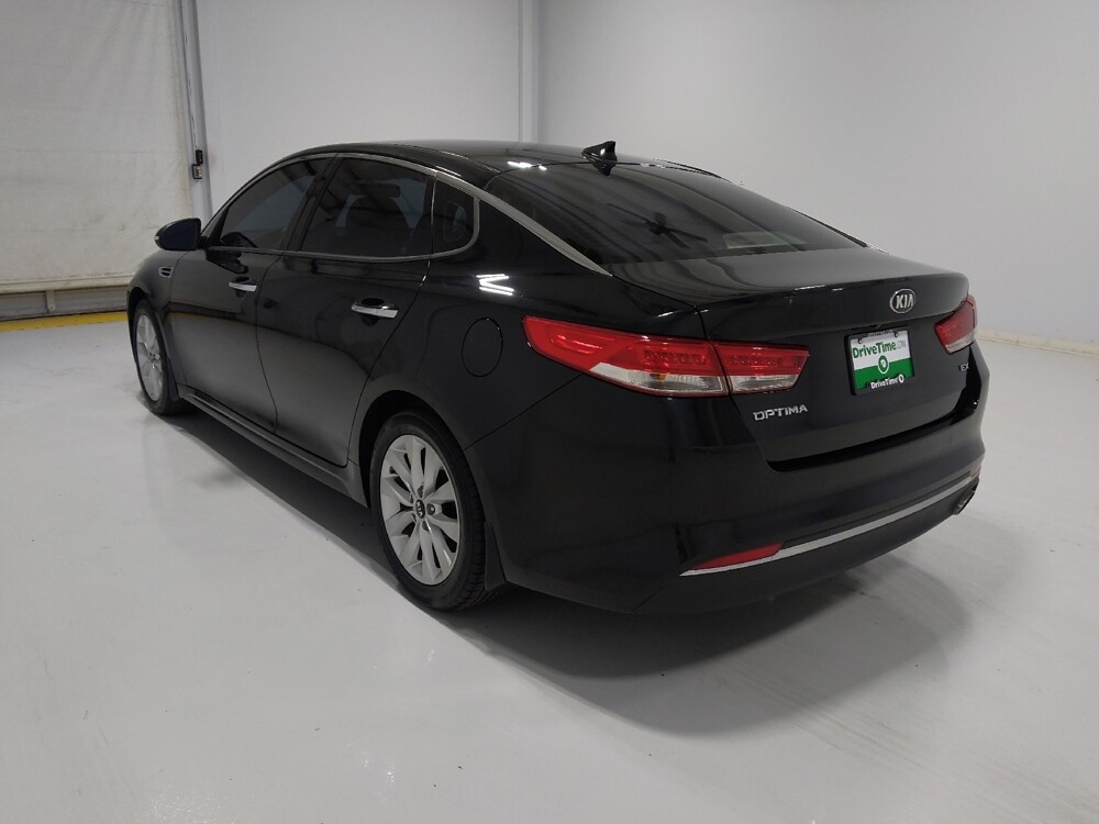 2018 Kia Optima in Columbus, OH 43228 - 18061878 5