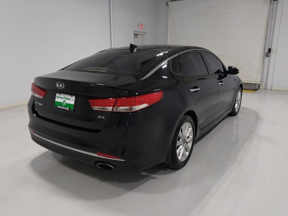 2018 Kia Optima in Columbus, OH 43228 - 18061878 9