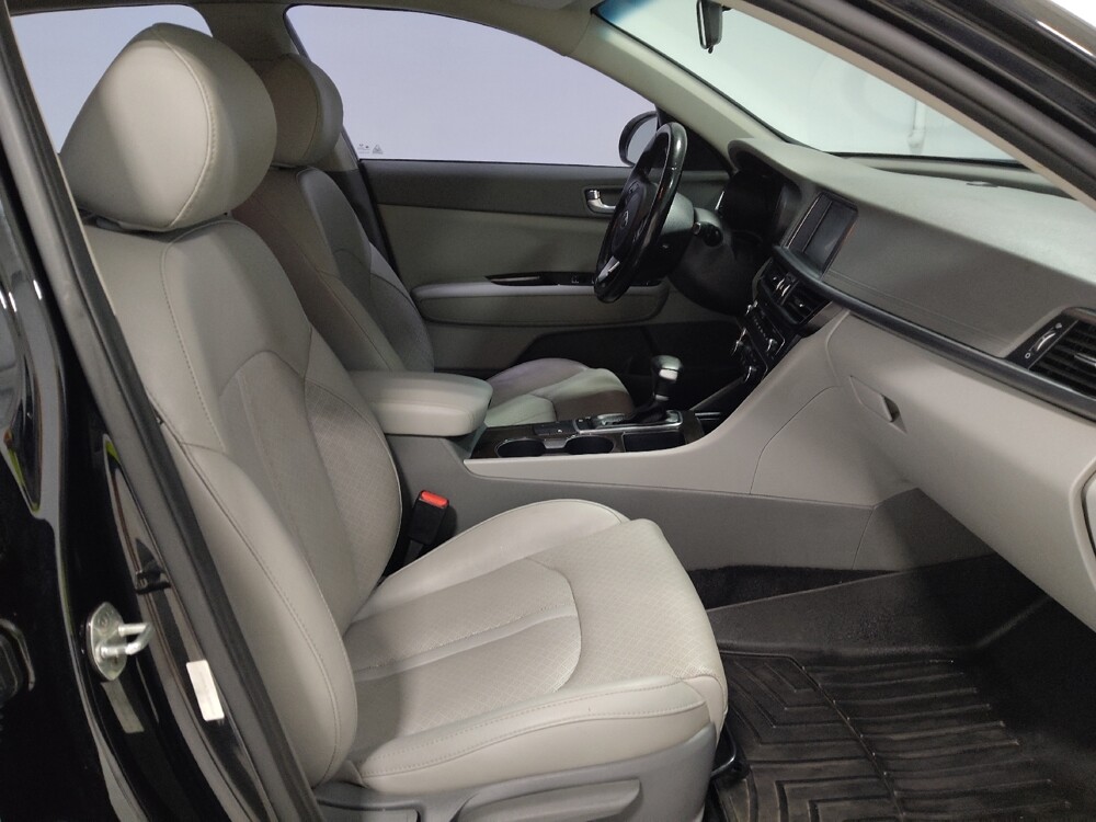 2018 Kia Optima in Columbus, OH 43228 - 18061878 21