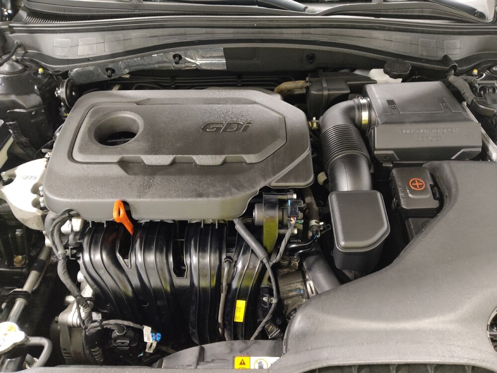 2018 Kia Optima in Columbus, OH 43228 - 18061878 30