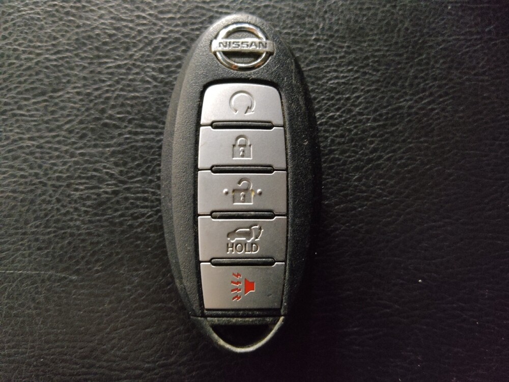 2016 Nissan Pathfinder in Conyers, GA 30094 - 18061885 32