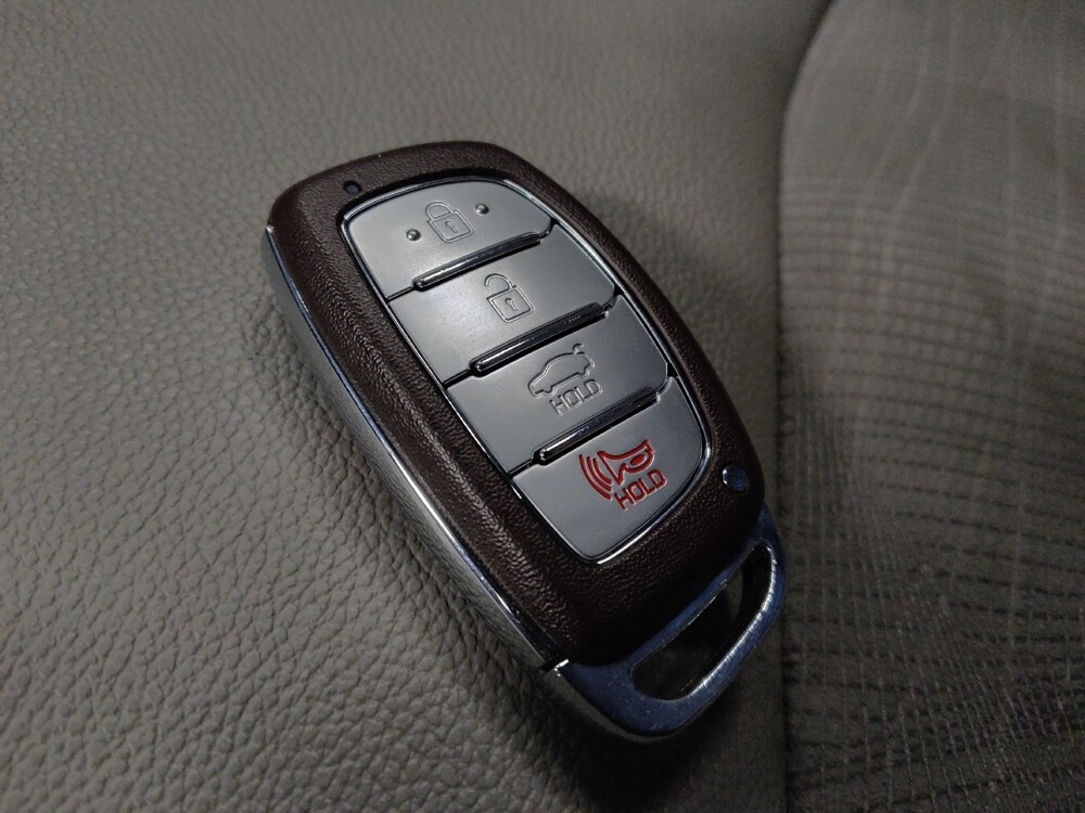 2016 Hyundai Sonata in Mesa, AZ 85210 - 18061919 32