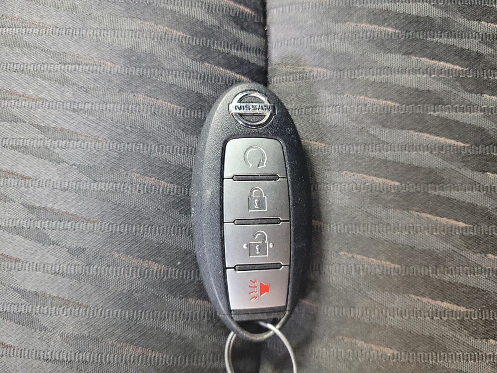 2017 Nissan Rogue in Bradenton, FL 34207 - 18061924 32