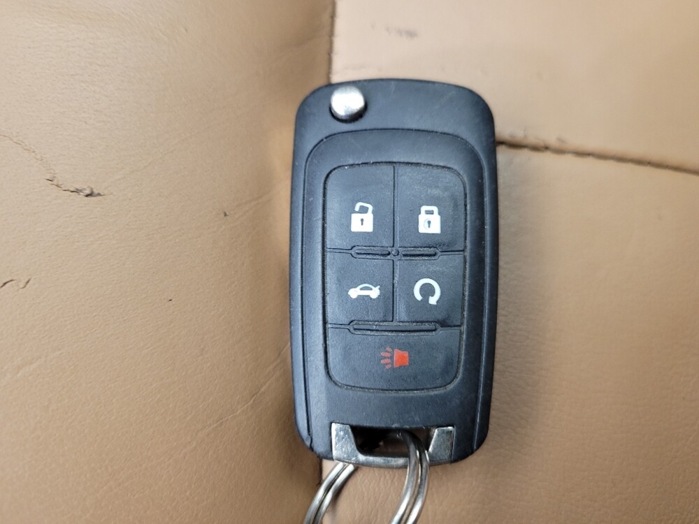 2014 Buick LaCrosse in Indianapolis, IN 46219 - 18062022 32