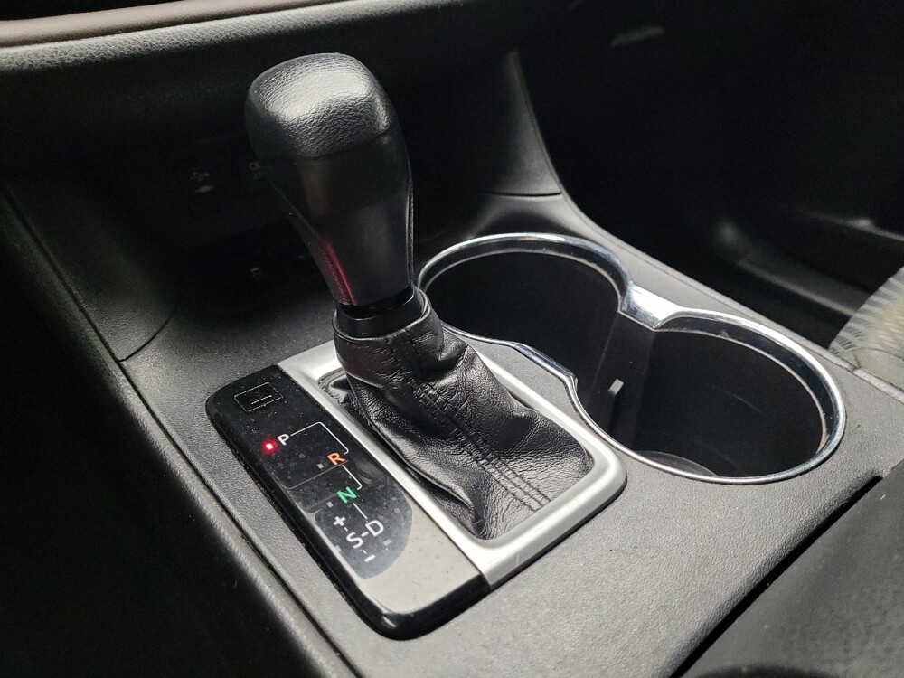 2019 Toyota Highlander in Eastpointe, MI 48021 - 18062062 26