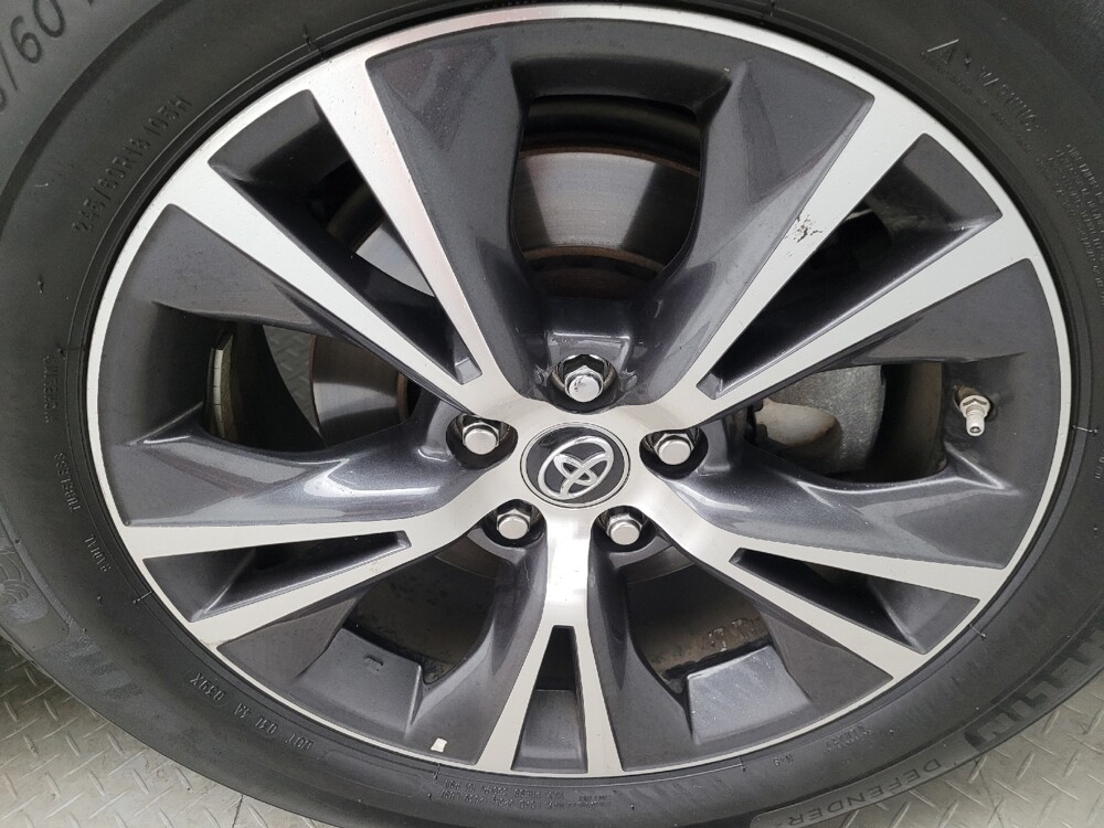 2019 Toyota Highlander in Eastpointe, MI 48021 - 18062062 31