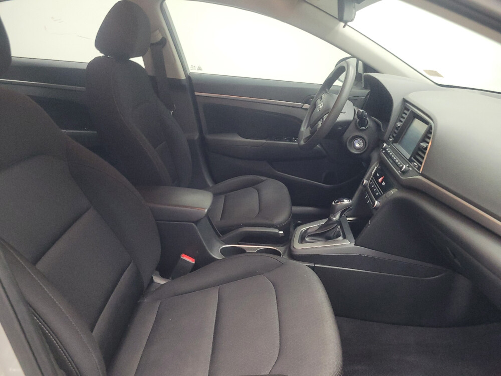 2018 Hyundai Elantra in Indianapolis, IN 46219 - 18062065 21
