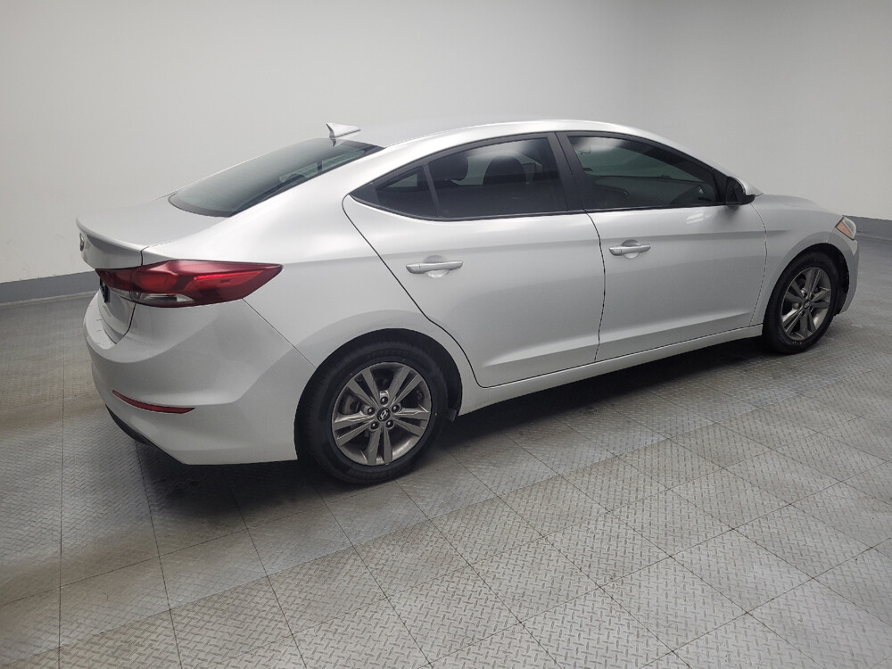 2018 Hyundai Elantra in Indianapolis, IN 46219 - 18062065 10