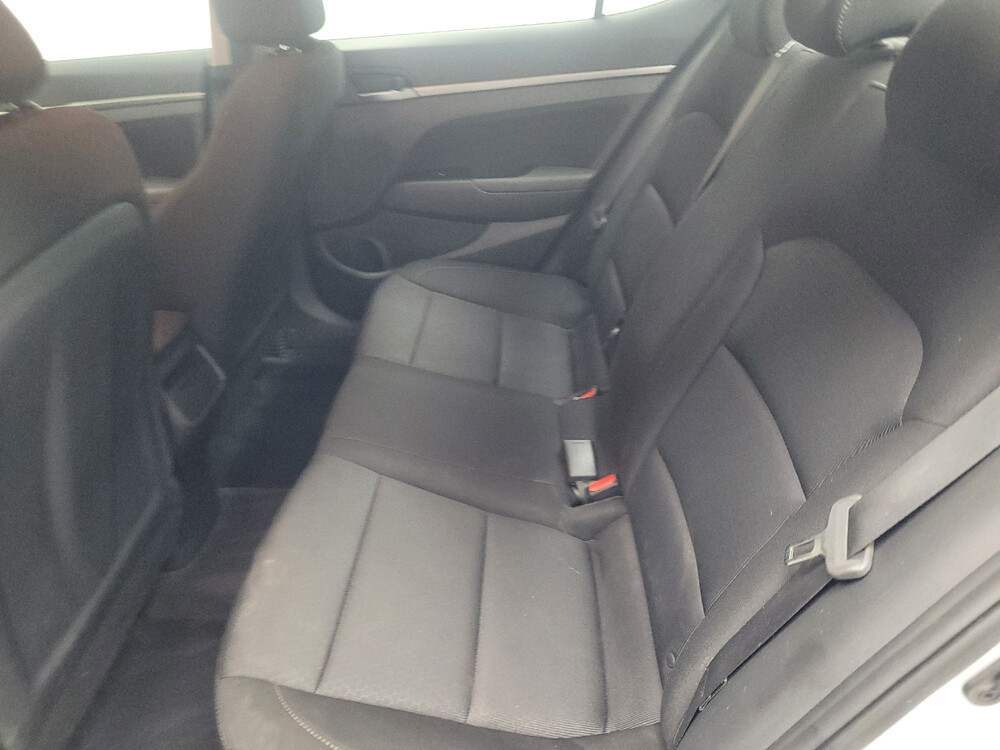 2018 Hyundai Elantra in Indianapolis, IN 46219 - 18062065 18