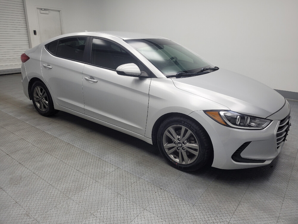 2018 Hyundai Elantra in Indianapolis, IN 46219 - 18062065 11