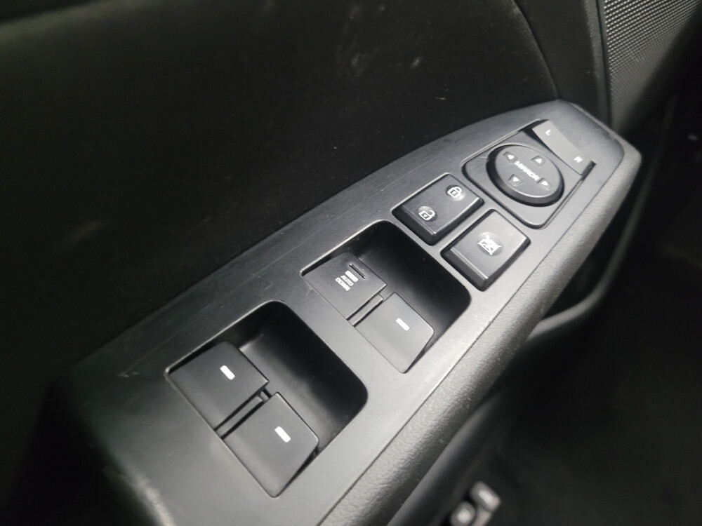 2018 Hyundai Elantra in Indianapolis, IN 46219 - 18062065 27