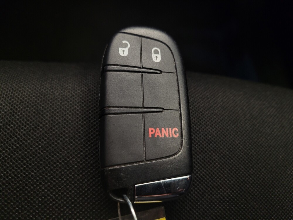 2019 Jeep Renegade in Columbus, OH 43228 - 18062099 32