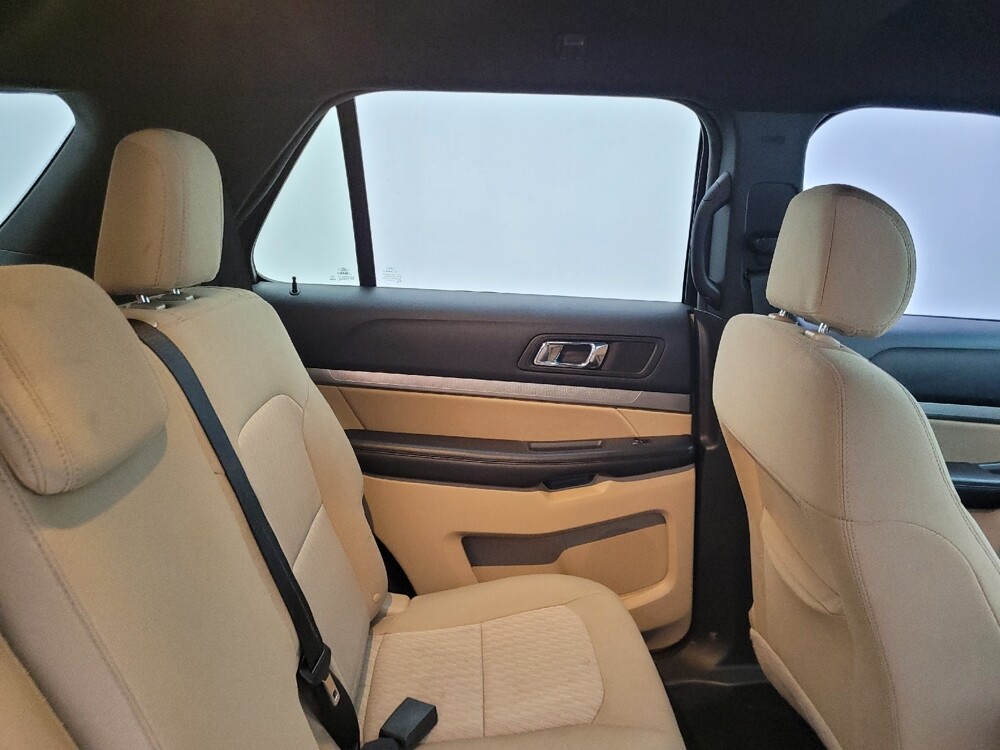 2016 Ford Explorer in Tampa, FL 33619 - 18062102 19