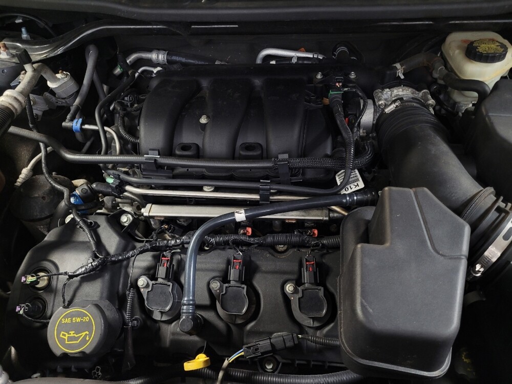 2016 Ford Explorer in Tampa, FL 33619 - 18062102 30