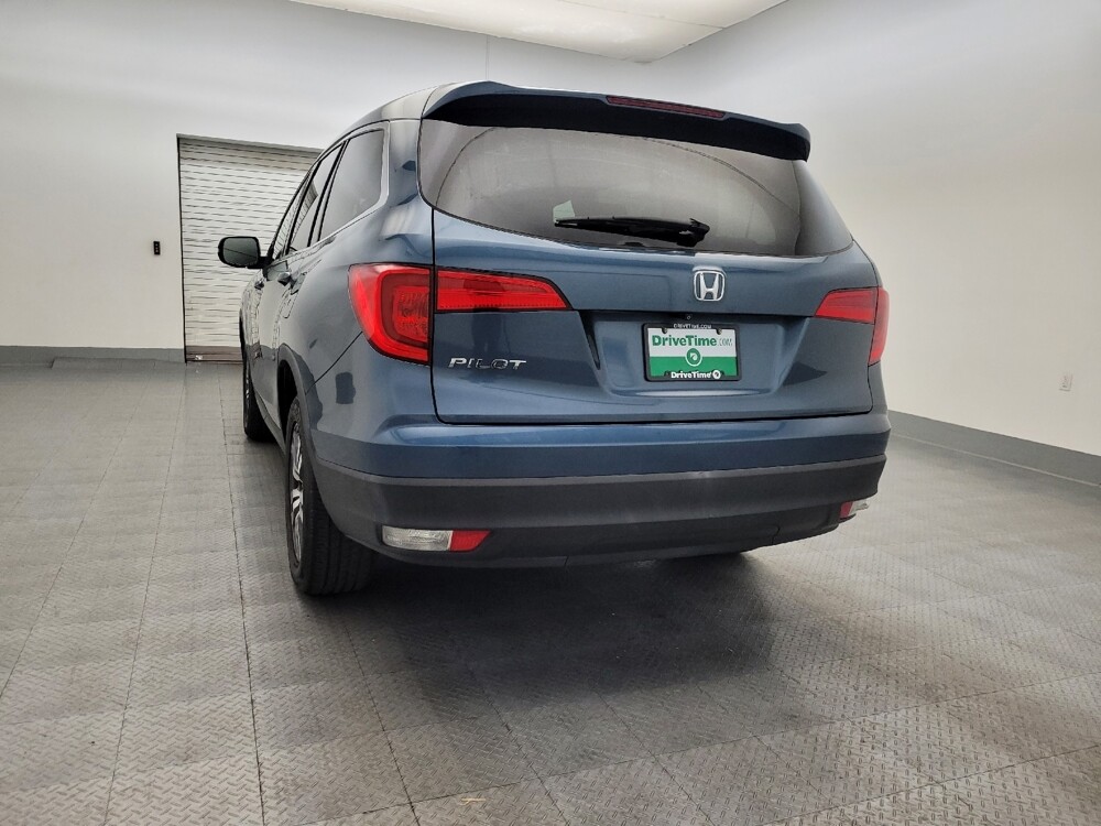 2017 Honda Pilot in Phoenix, AZ 85015 - 18062206 6