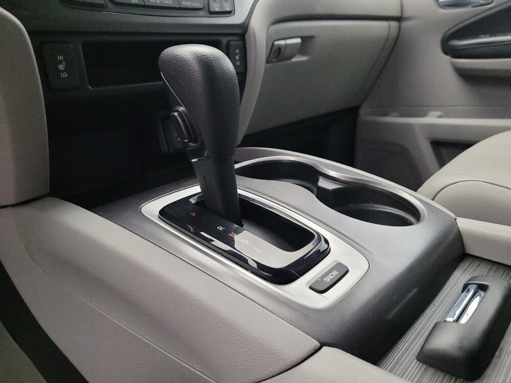 2017 Honda Pilot in Phoenix, AZ 85015 - 18062206 26