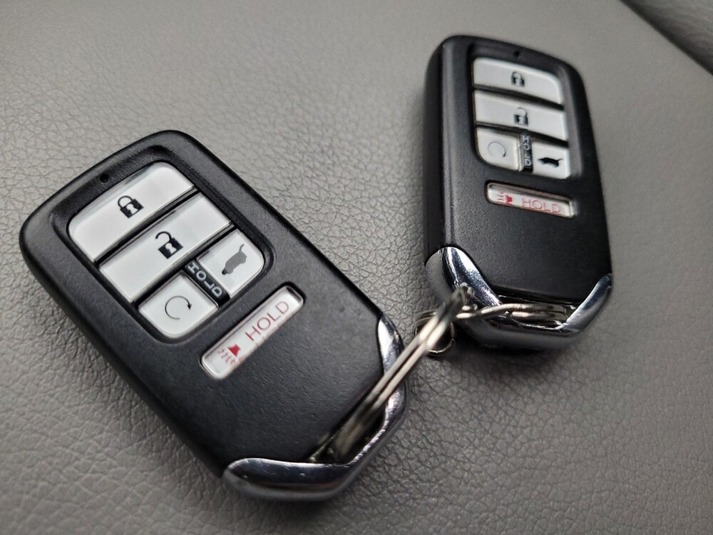 2017 Honda Pilot in Phoenix, AZ 85015 - 18062206 32