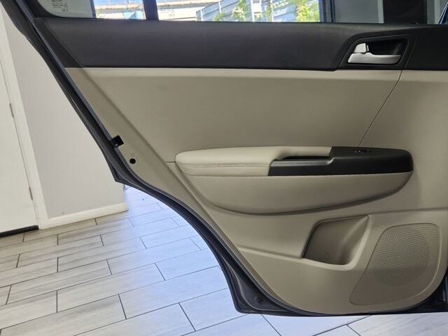 2020 Kia Sportage in Cinnaminson, NJ 08077 - 18062245 12