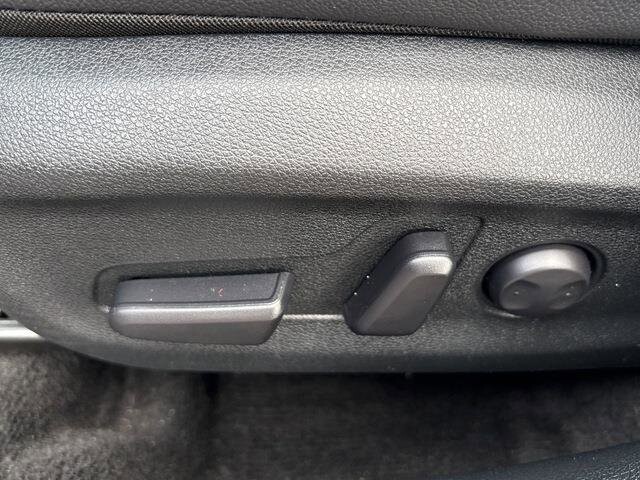 2021 Kia Niro in Mesa, AZ 85212 - 18062252 48