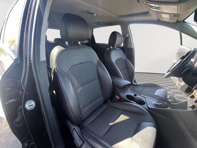 2021 Kia Niro in Mesa, AZ 85212 - 18062252 73