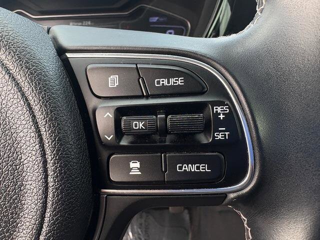 2021 Kia Niro in Mesa, AZ 85212 - 18062252 57