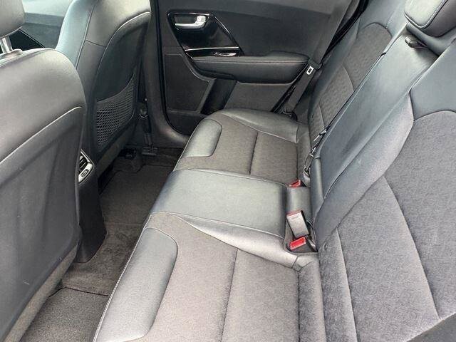 2021 Kia Niro in Mesa, AZ 85212 - 18062252 27