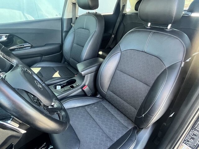 2021 Kia Niro in Mesa, AZ 85212 - 18062252 127