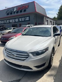 2016 Ford Taurus in Conyers, GA 30094