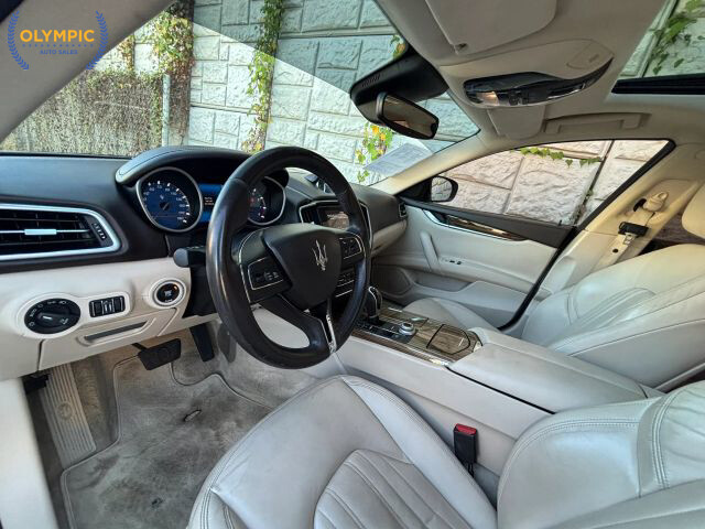 2017 Maserati Ghibli in Decatur, GA 30032 - 18062277 17